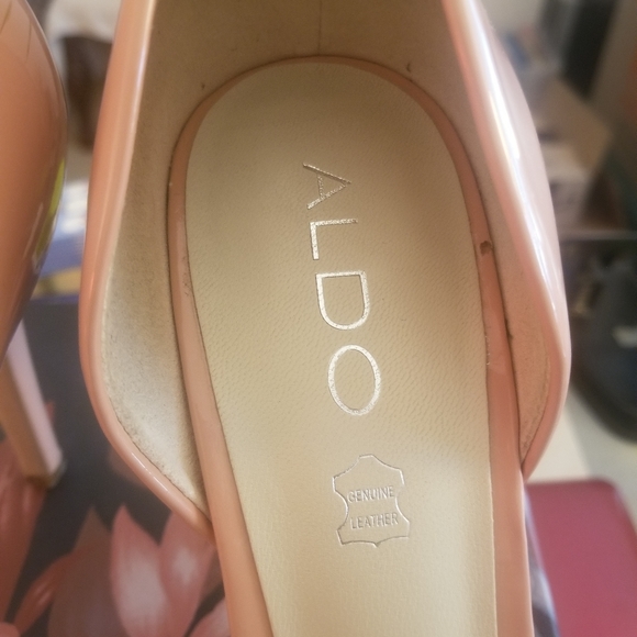 Shoes - Picture 7 of 7